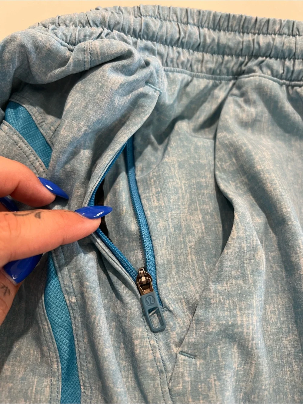 LULULEMON • men’s pace breaker shorts in baby blue